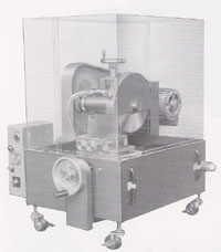 自動精密スリットカッター　SC-800